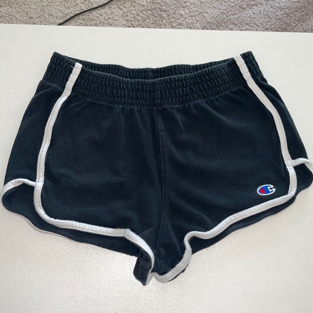 ✔️🖤📞vintage look champion track shorts 😍 make offers
